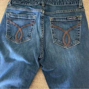 Excellent Preowned Condition Calvin Klein Skinny Jeans Size 6 Very Cute